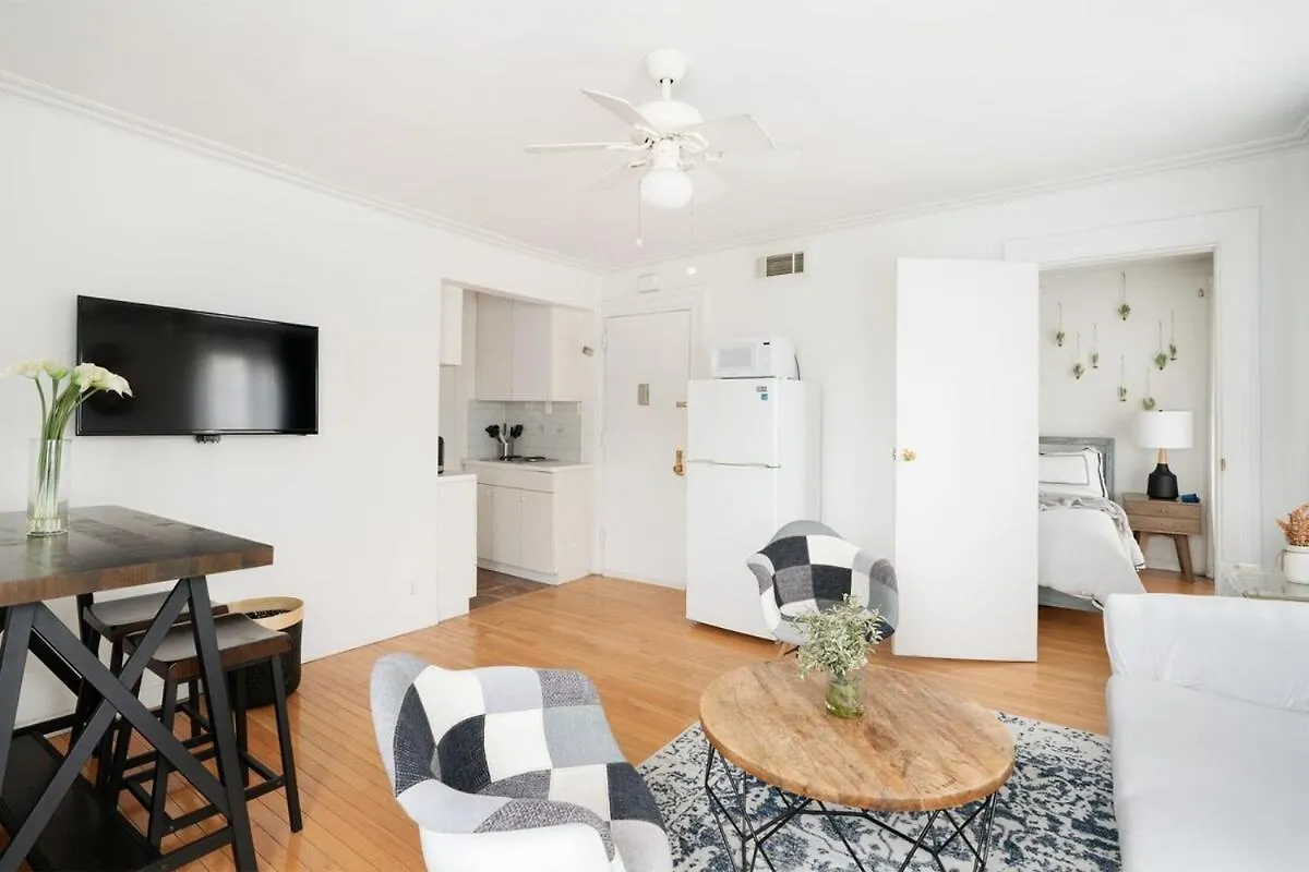 11-4F Prime West Village Designer 1Br New York 0*,  United States